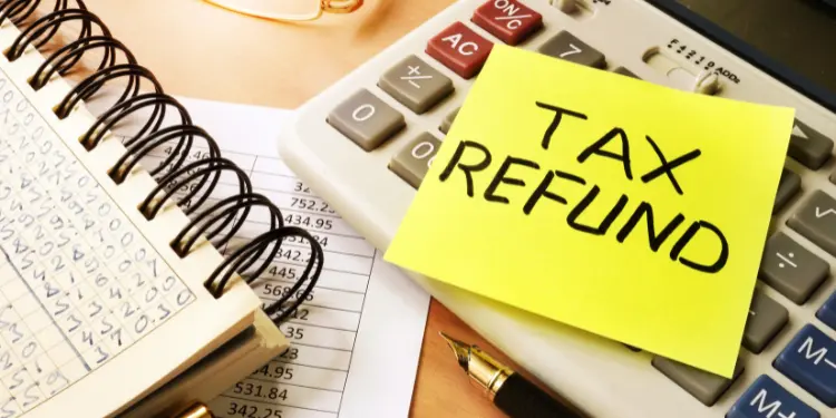 How a Tax Return Accountant Maximises Your Refund
